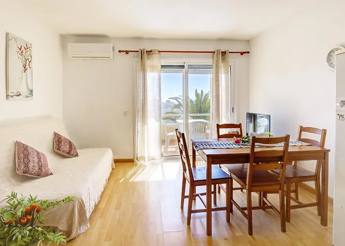 Private Terrace - Pool *